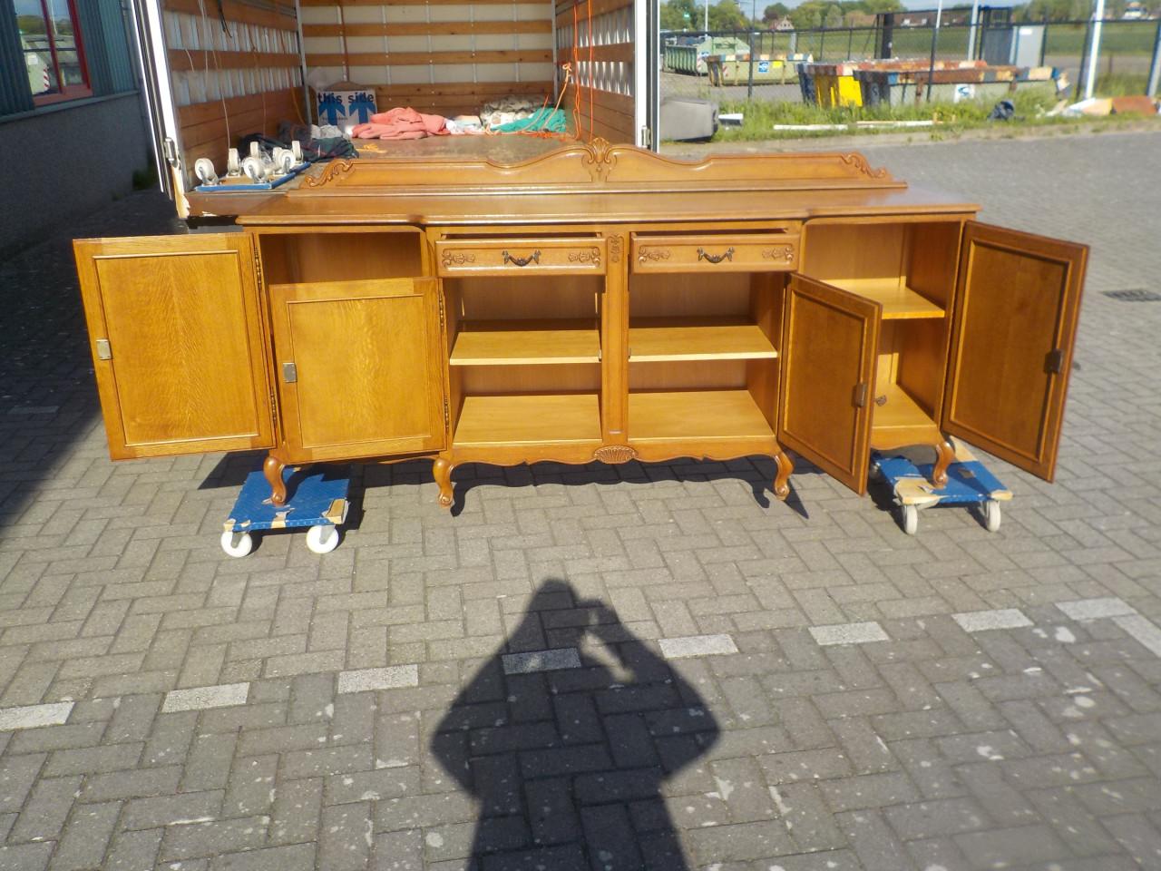 Massief eiken dressoir in goede staat