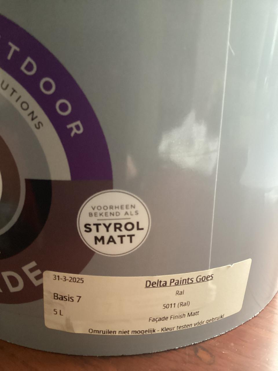 Global paint façade Finish ral 5011, mooi donkerblauw