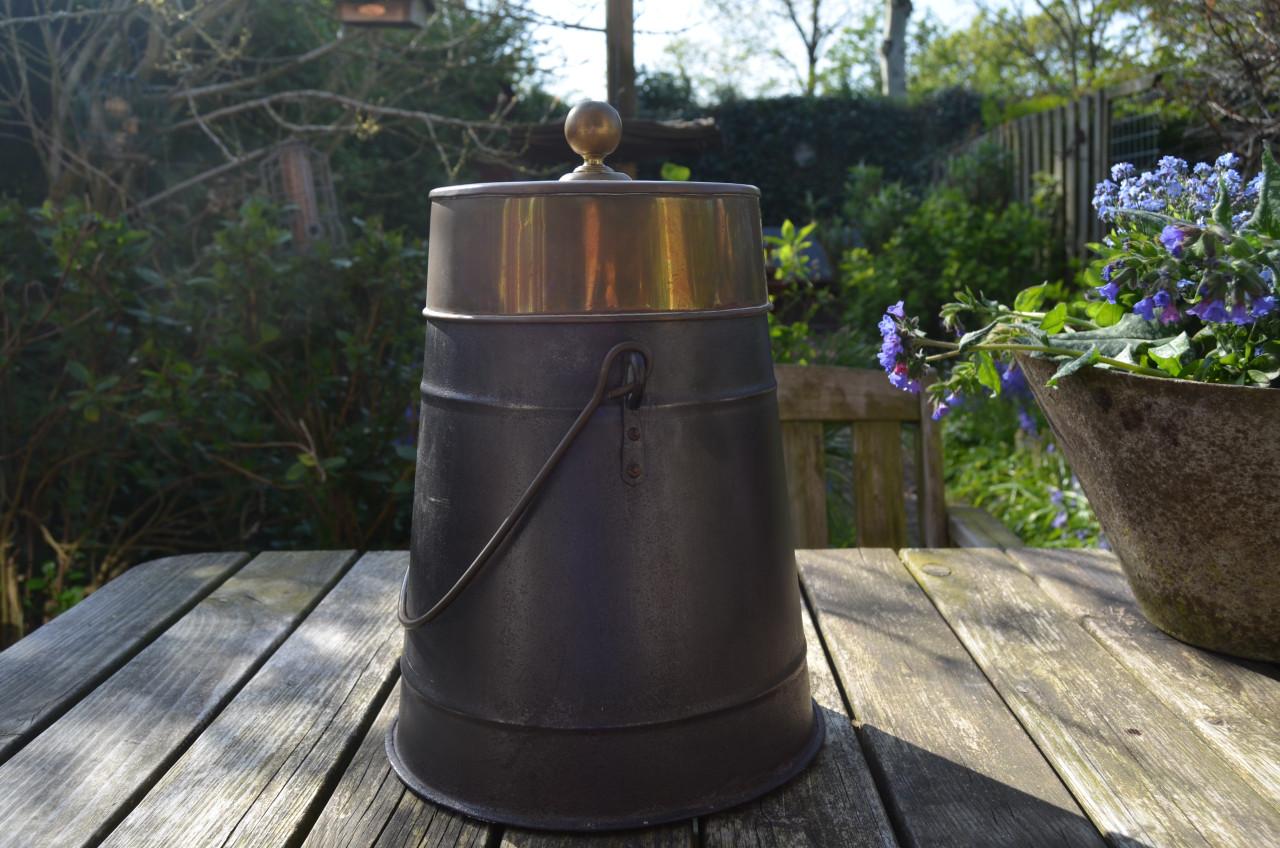 Antieke doofpot half koper half ijzer.