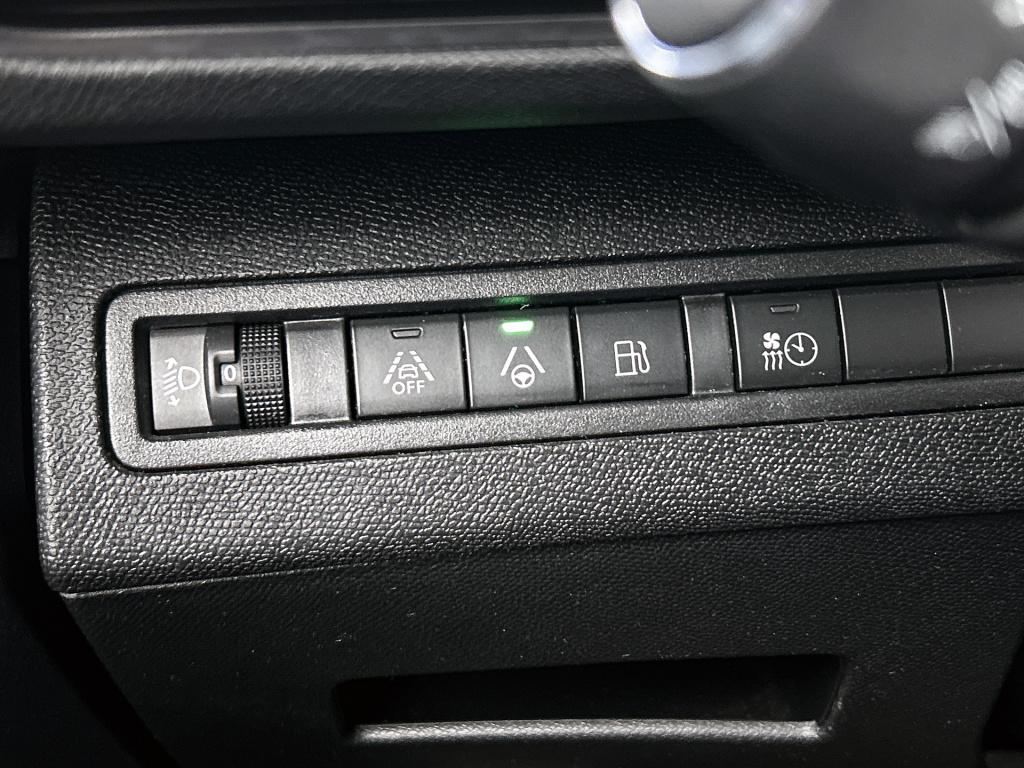 Peugeot 3008 plug-in hybrid 225pk automaat road trip | stoelverwarming | tr