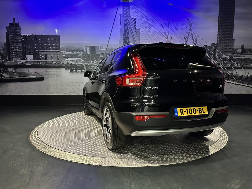 Volvo XC40 1.5 t4 recharge inscription expression *harmankardon*camera*