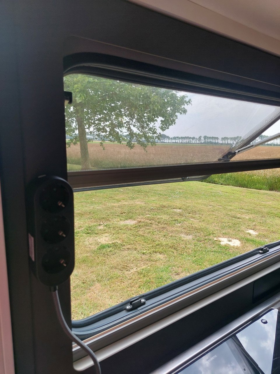 Camper 	ADRIA    model: SUNLIVING  S 65 SL, FIAT 140 pk (maart 2021)