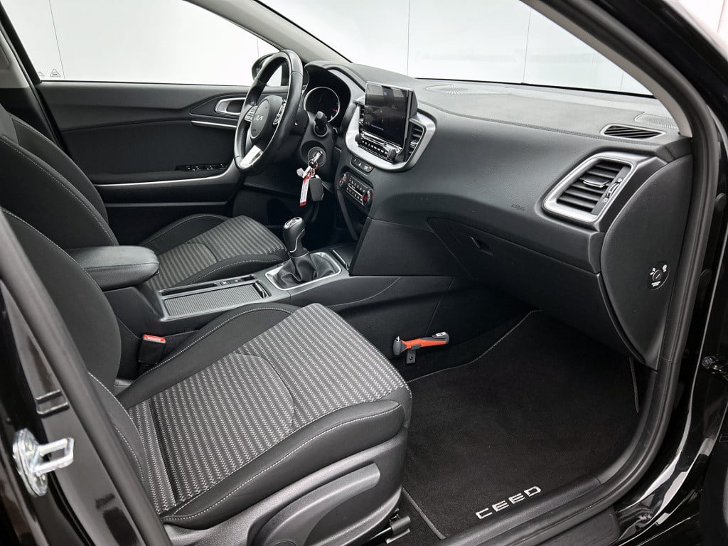 Kia Ceed Sportswagon 1.0 t-gdi dynamicline | parkeercamera | climate contro