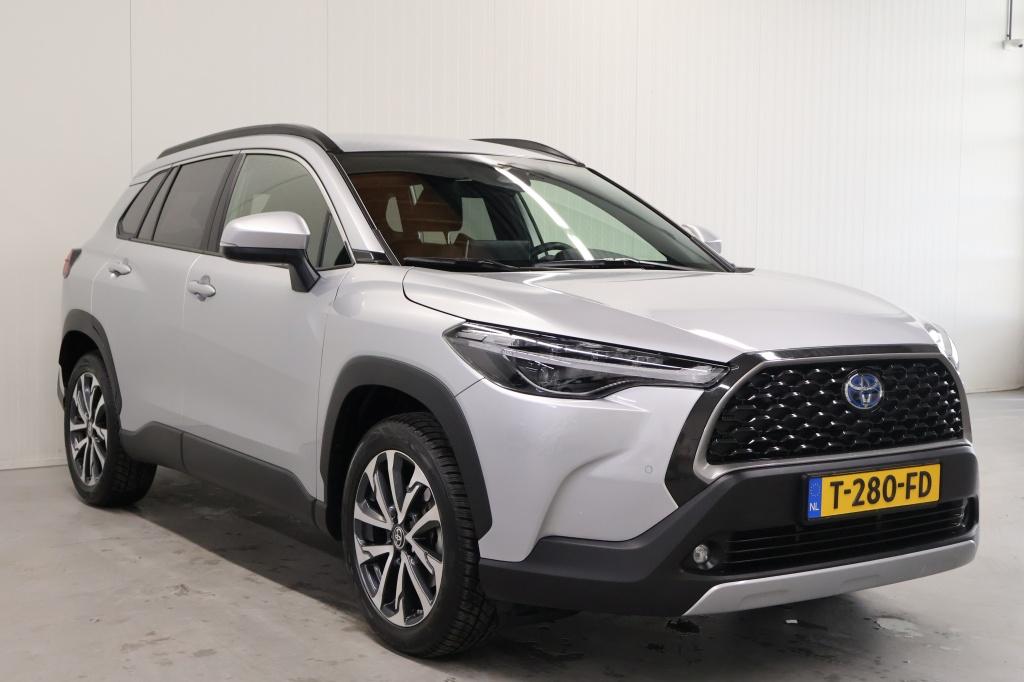 Toyota Corolla Cross 2.0 hybrid 200 first edition | trekhaak | nl auto