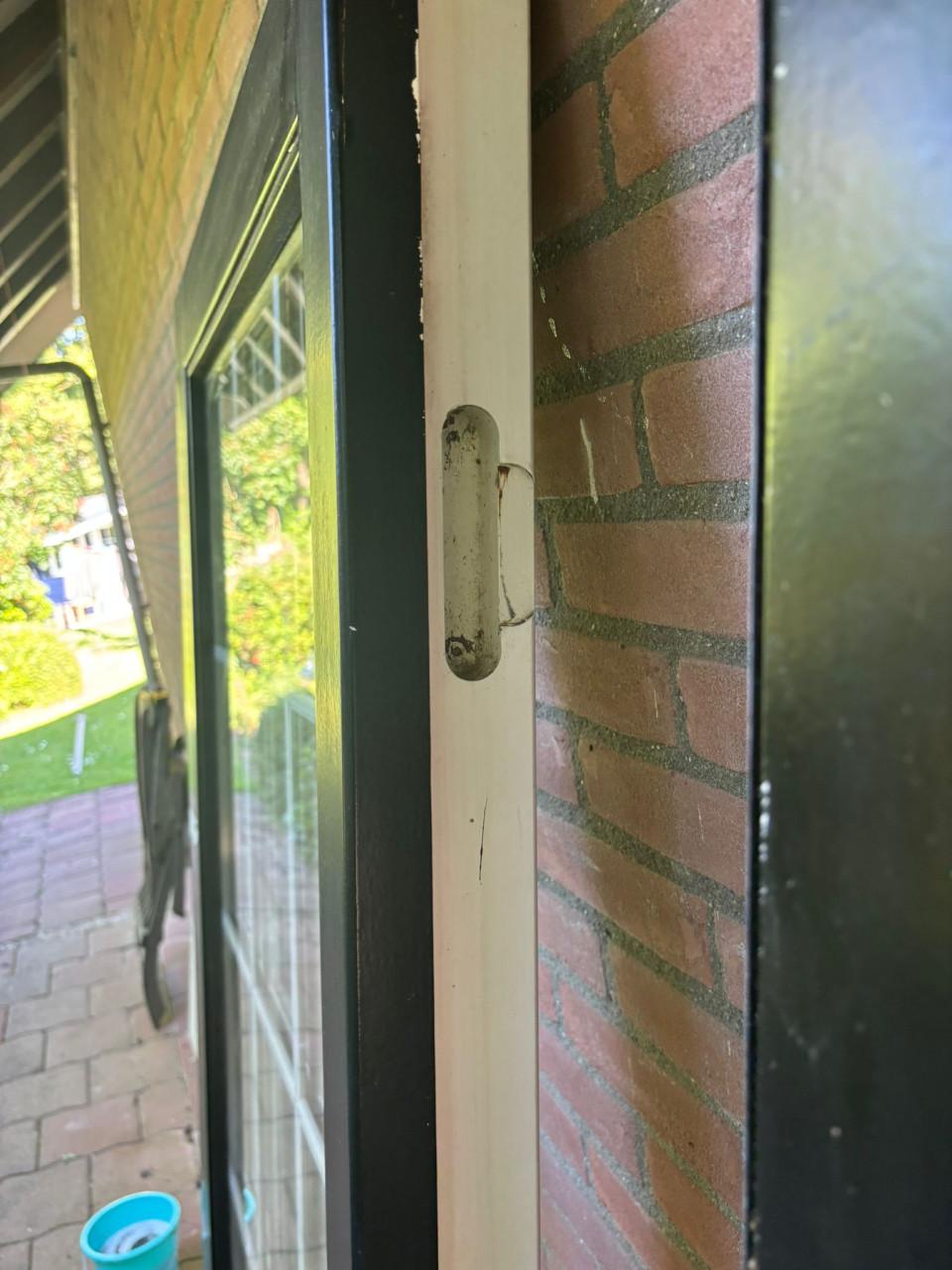 Hardhouten tuindeuren als nieuw met dubbelglas