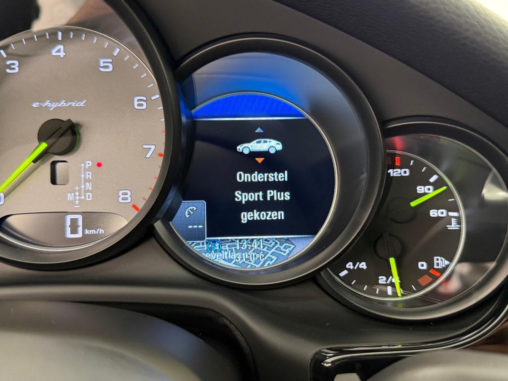 Porsche Panamera 3.0 s e-hybrid | org. nl | 1e. eigenaar | night blue metal