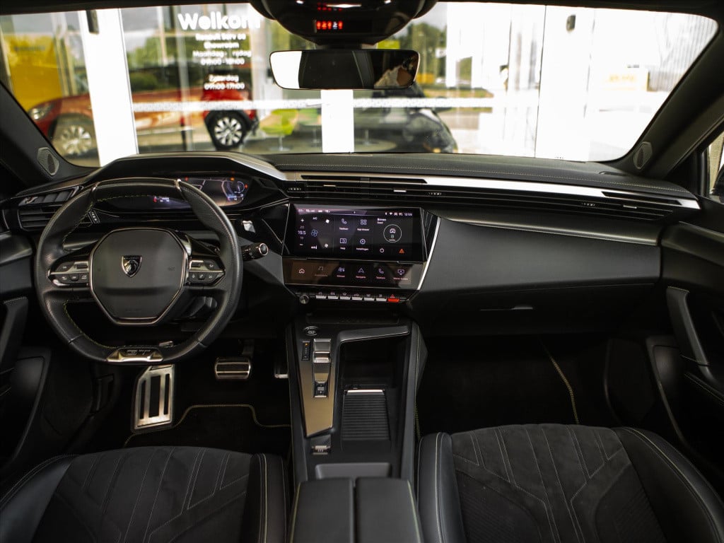 Peugeot 308 1.2 puretech 130pk gt automaat | panoramadak | acc | camera 360