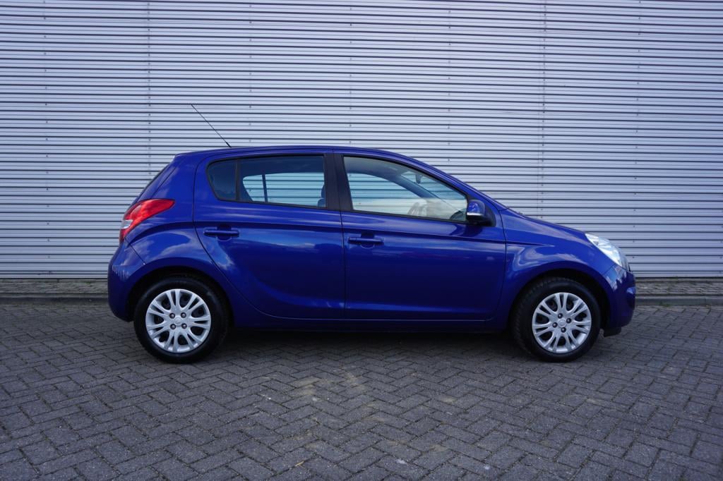 Hyundai I 20 1.2i plus climate / elektr. ramen / nap