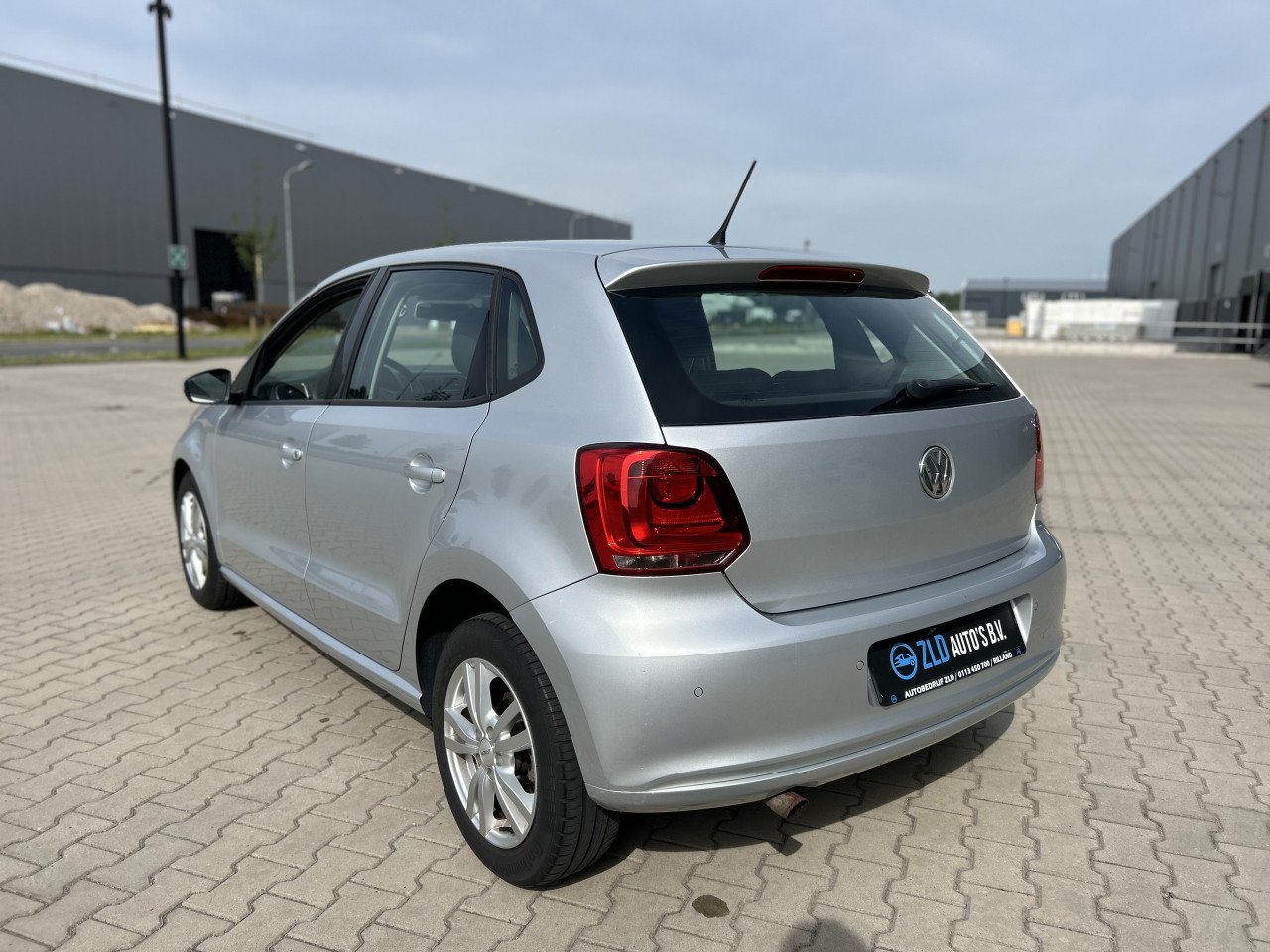 Volkswagen Polo 1.4-16V Comfortline/APK/AIRCO/BLUETOOTH/