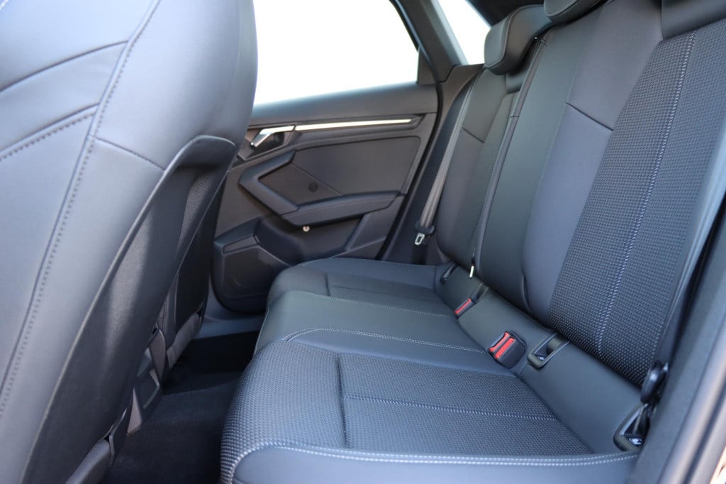 Audi A3 sportback 35 tfsi s edition 150pk s-tronic