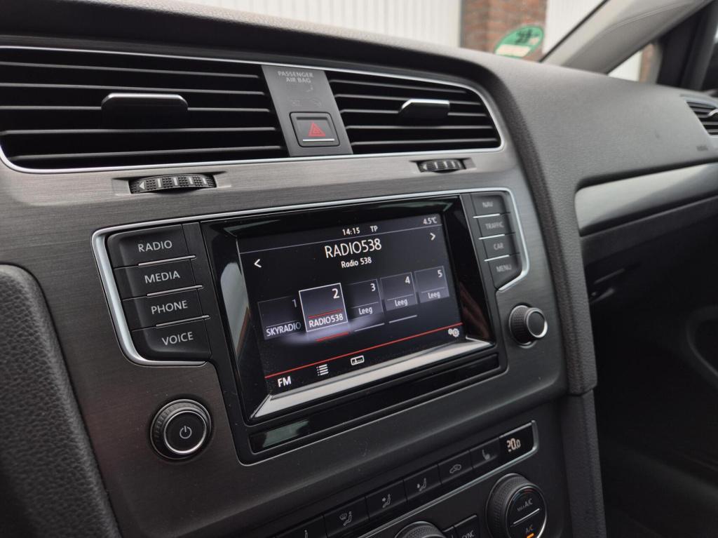 Volkswagen Golf 1.2 tsi comfortline / keyless / massagestoel / schuifdak / 