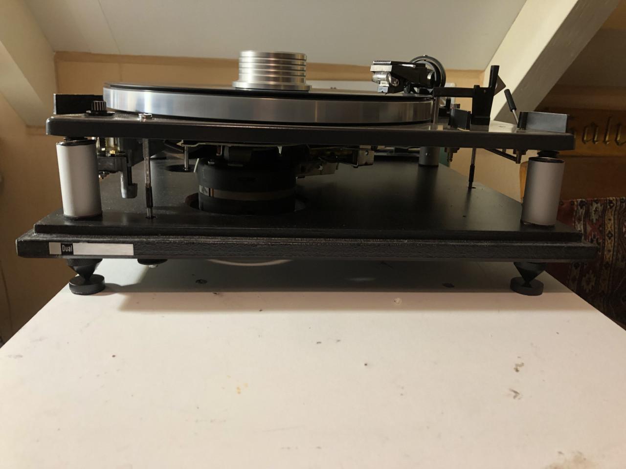 Dual CS 1219 platenspeler.