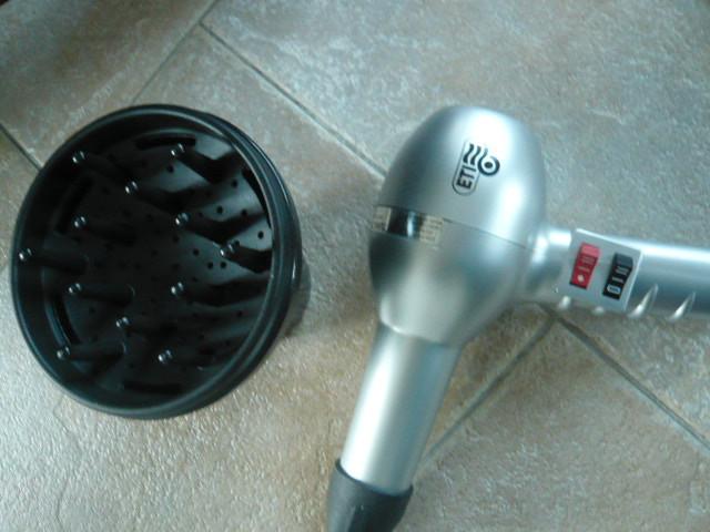 Z.G.A.N. PROFFESIONELE HAAR FOHN : ETI