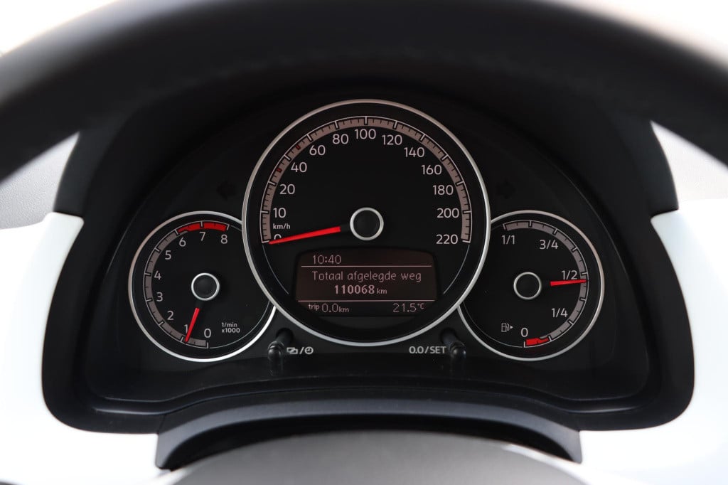 Volkswagen UP! 1.0 bmt up! beats