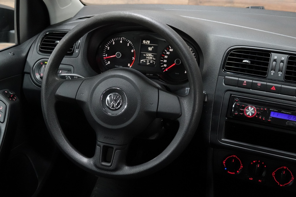 Volkswagen Polo 1.4-16v trendline