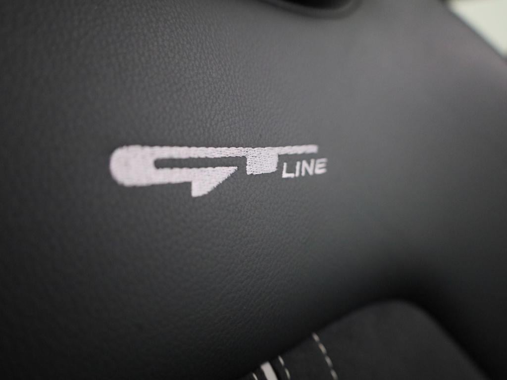 Kia Cee'd 1.5 t-gdi gt-line | panoramadak | navigatie | half leder | apple 