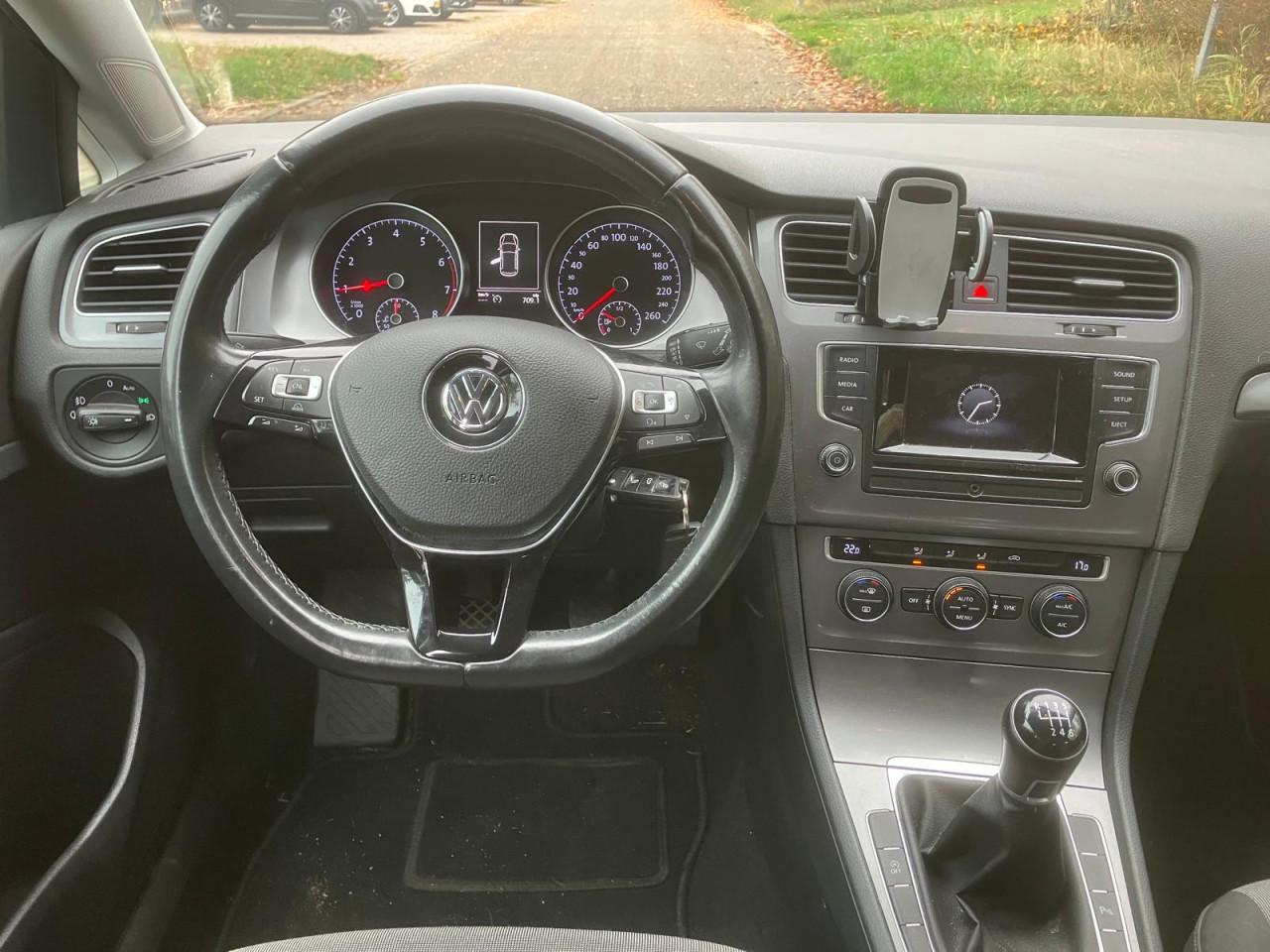 Volkswagen Golf 1.0Tsi