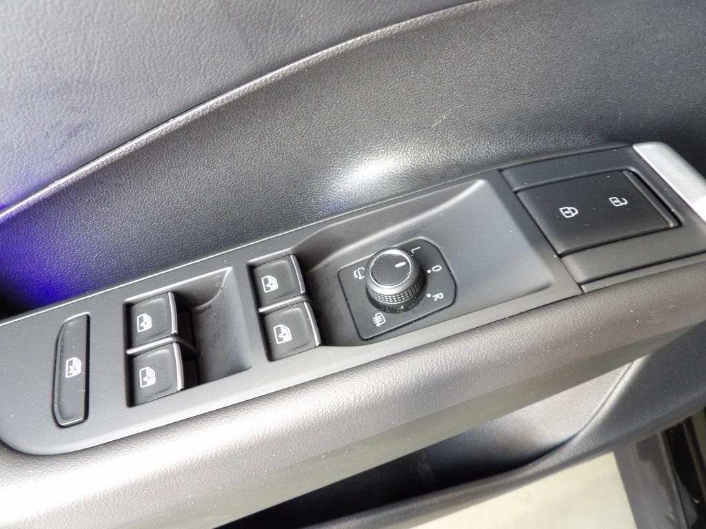 Volkswagen T-roc 1.5 etsi 85 kw style