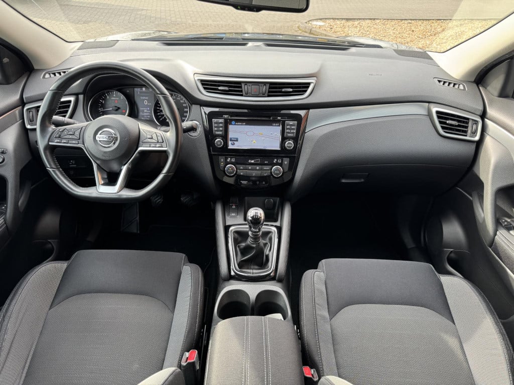 Nissan Qashqai 1.2 n-connecta design pack