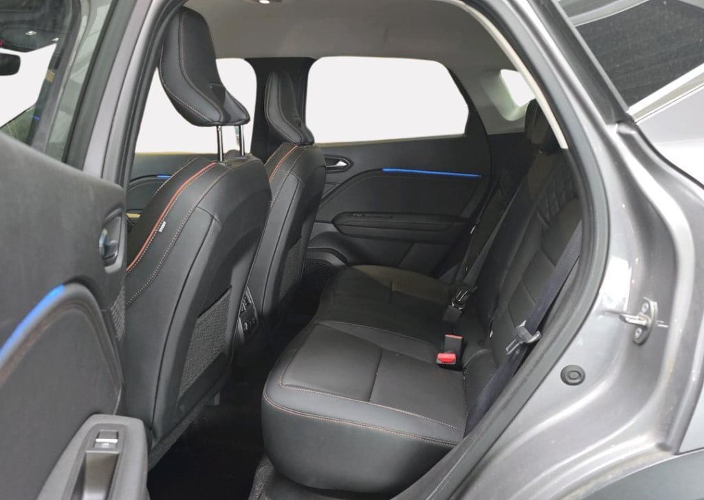 Renault Captur 1.6 e-tech plug-in hybrid 160 iconic