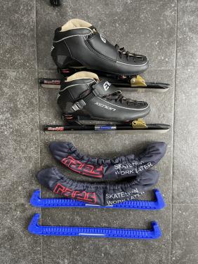 Evo Xenon maat 43 met Raps V8 klapschaats