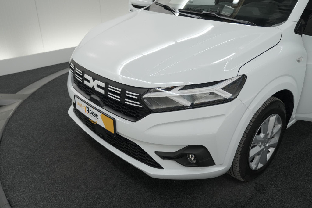 Dacia Sandero tce 90 cvt expression | parkeersensoren | apple carplay | cru