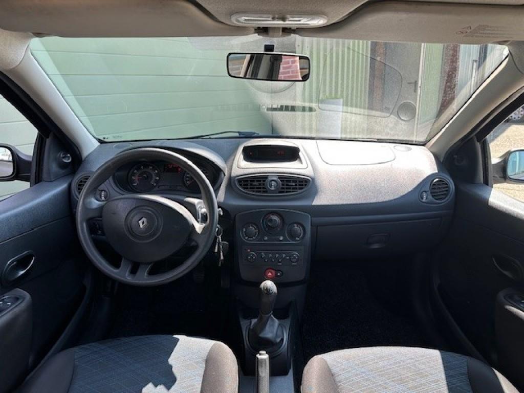 Renault Clio estate 1.2 - 16v expression