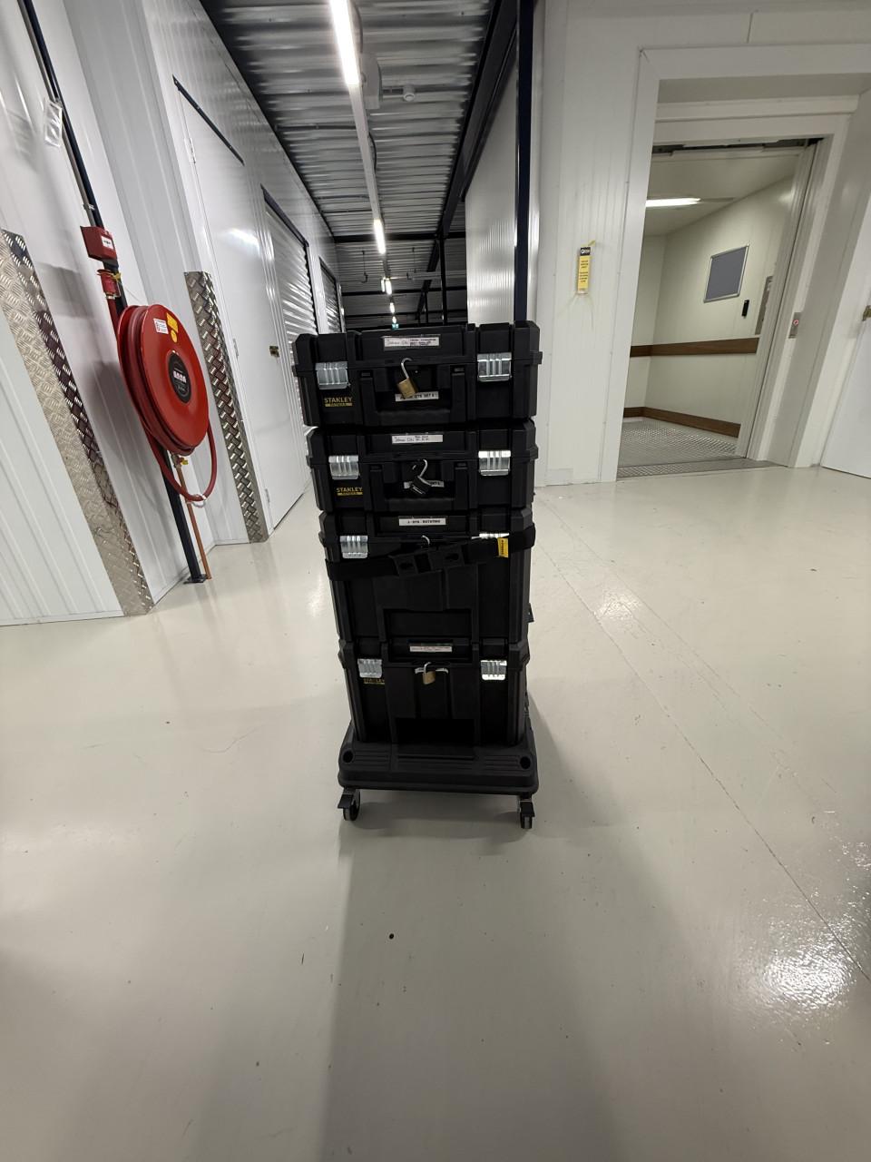 TE KOOP GEREEDSCHAP TROLLY STANLY FATMAX .