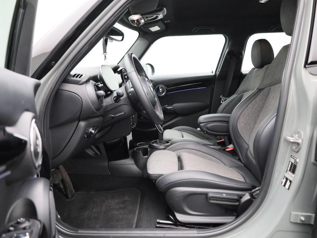 Mini 5-deurs 1.5 cooper business edition | automaat | navigatie | stoel ver