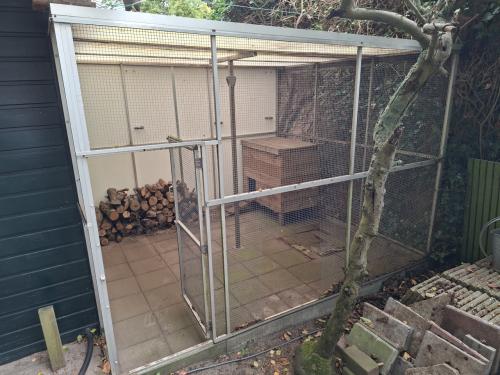 Gratis aluminium voliere 270x240