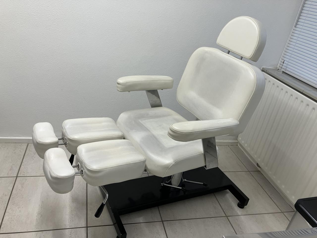 Pedicuren/ Nagelstylist/ tattoo stoel