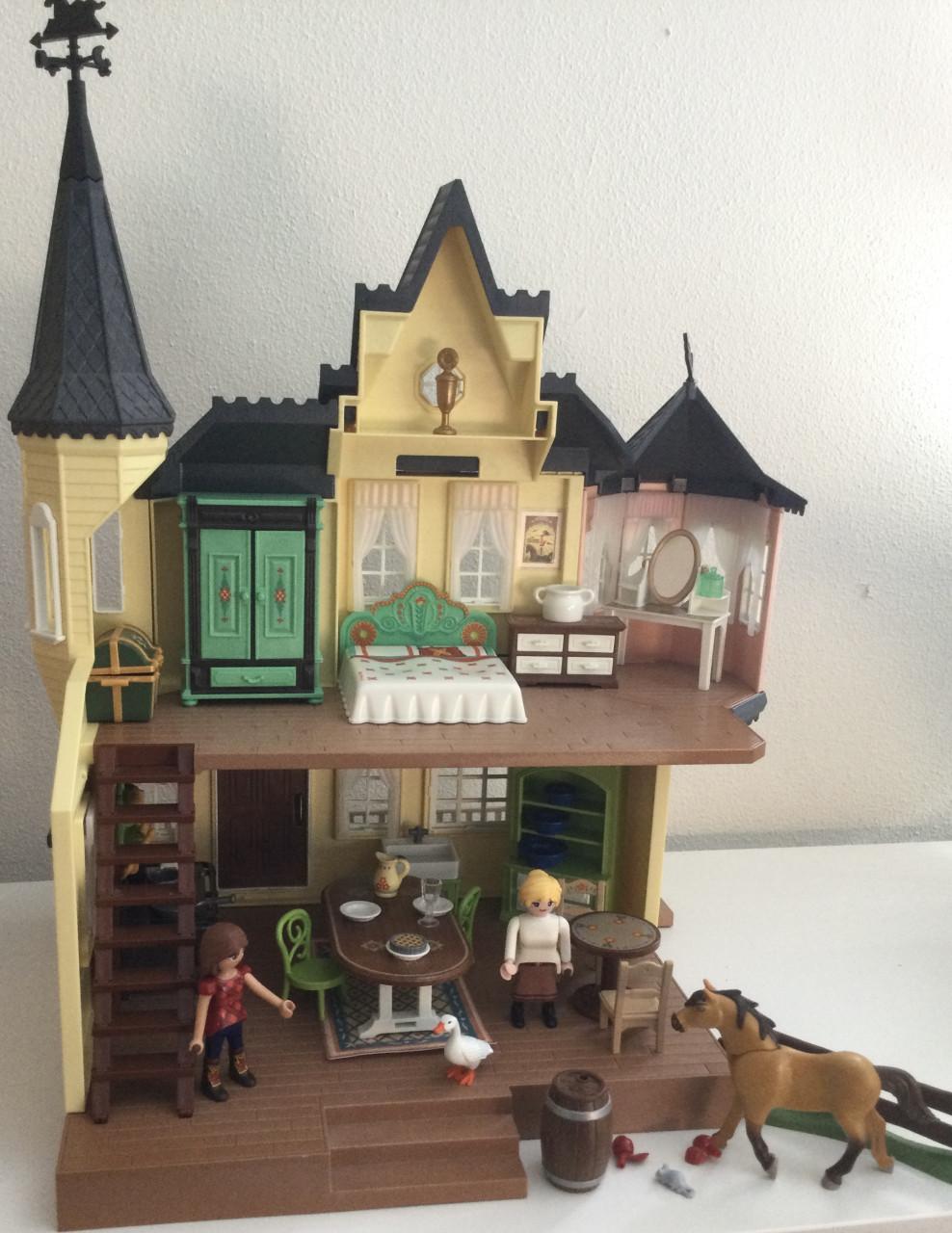 Playmobil house of Spirit
