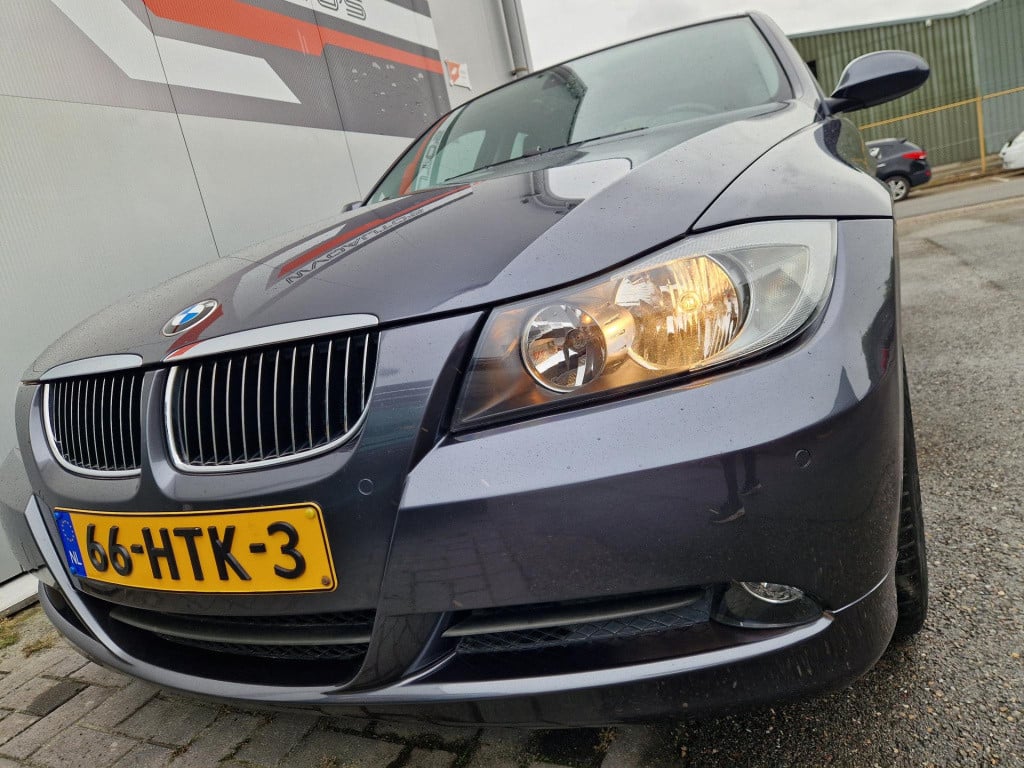 BMW 3-serie 320i executive