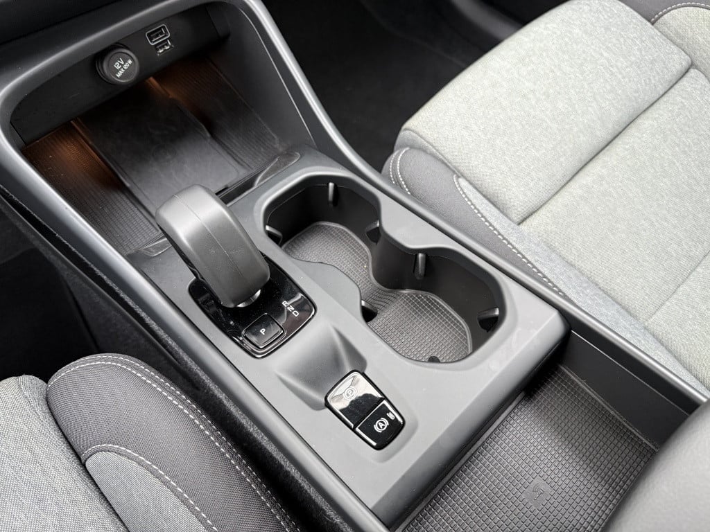 Volvo XC40 t4 211pk recharge inscription exp| navi| climate| camera| dab+|