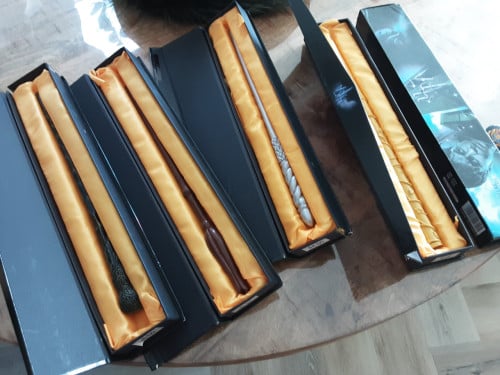 4 Harrypotter Toverstaf  7,00 euro per doos