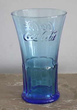 Blauw cocacola glas