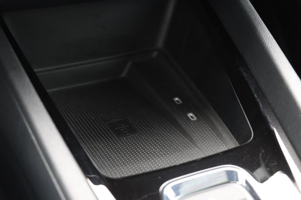 Skoda Octavia combi 1.4 tsi iv phev sportline business | soh 91,1% |