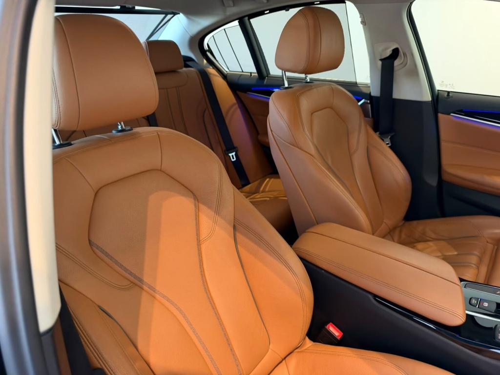 BMW 5 Serie 530e iperformance high executive