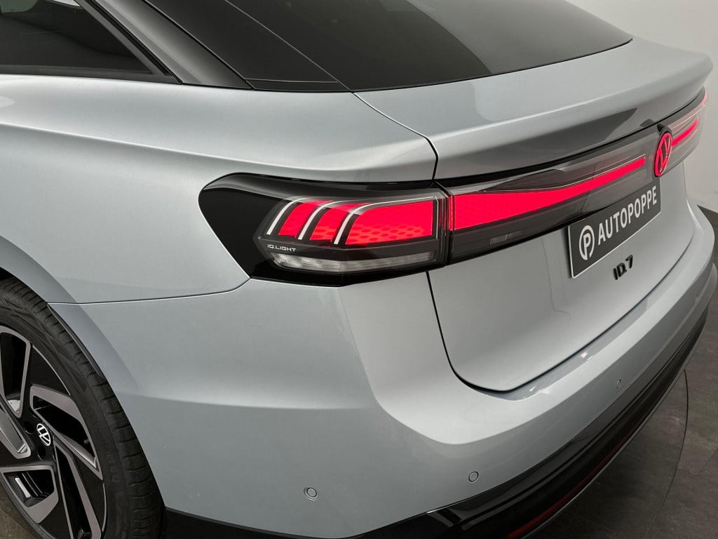 Volkswagen Id.7 pro s limited edition 86 kwh accu. 210 kw / 286 pk