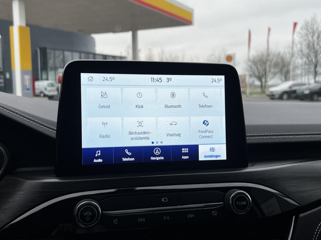 Ford Kuga 2.5 phev vignale 225 pk | electrisch wegklapbare trekhaak | 20 in