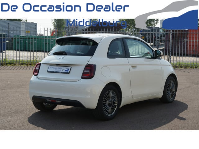 Fiat 500e icon 42 kwh rijklaar incl garantie
