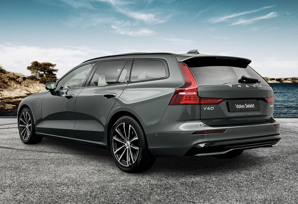 Volvo V60 t8 455pk recharge ultra dark| adap.cruise| pano| trekhaak| 360cam