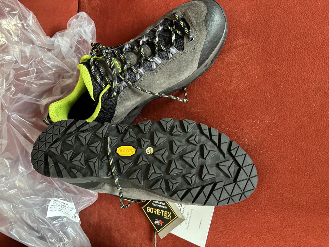 Wandelschoenen LOWA EXPLORER II, maat 44
