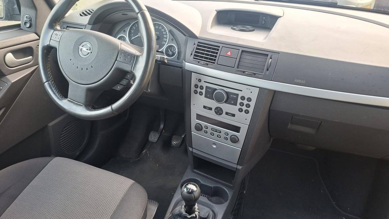 Opel Meriva 1.6 16v Maxx Cool 5drs bj:2004 airco apk 2026 i.z.g.st