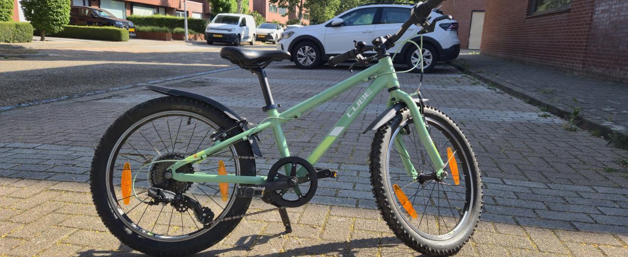 CUBE ACID 200 GREEN/WHITE 20 inch kinderfiets