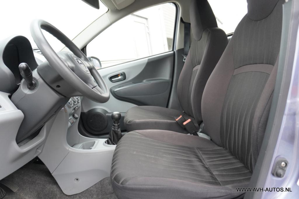 Nissan Pixo 1.0 acenta