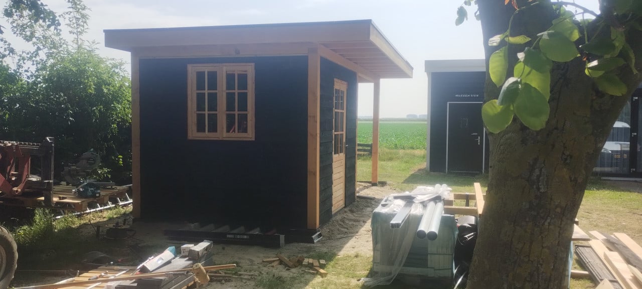 Diverse soorten overkappingen tuinhuizen en schuttingen