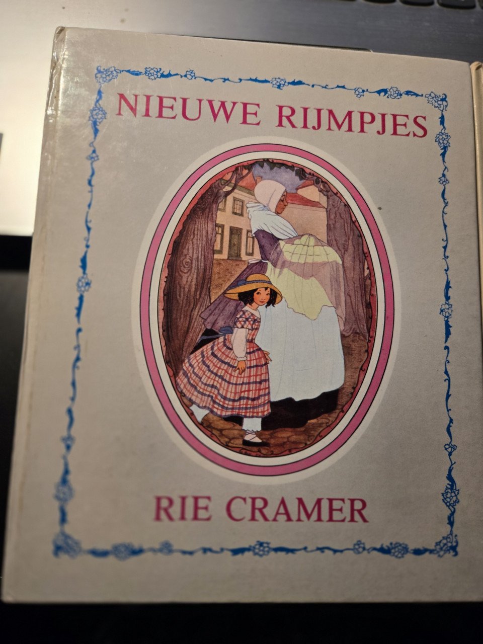 2 Boekjes Rie Cramer 1974-1975