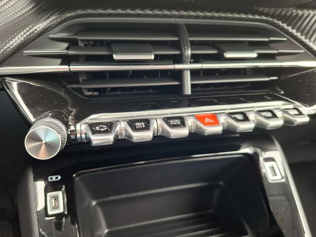 Peugeot 208 active pack 1.2
