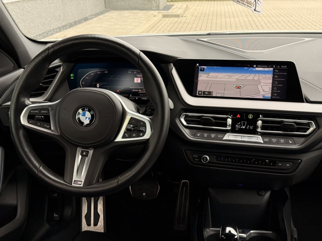 BMW 1 Serie 118i executive m-sport | stoelverwarming | led | stuurverwarmin